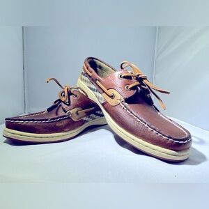 Sperry Bluefish tan/Oil cloth leather boat shoe
Women’s 7.5